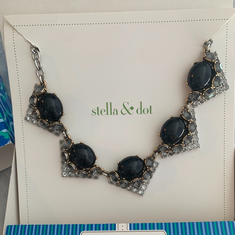 Necklace - Picture 2 of 2